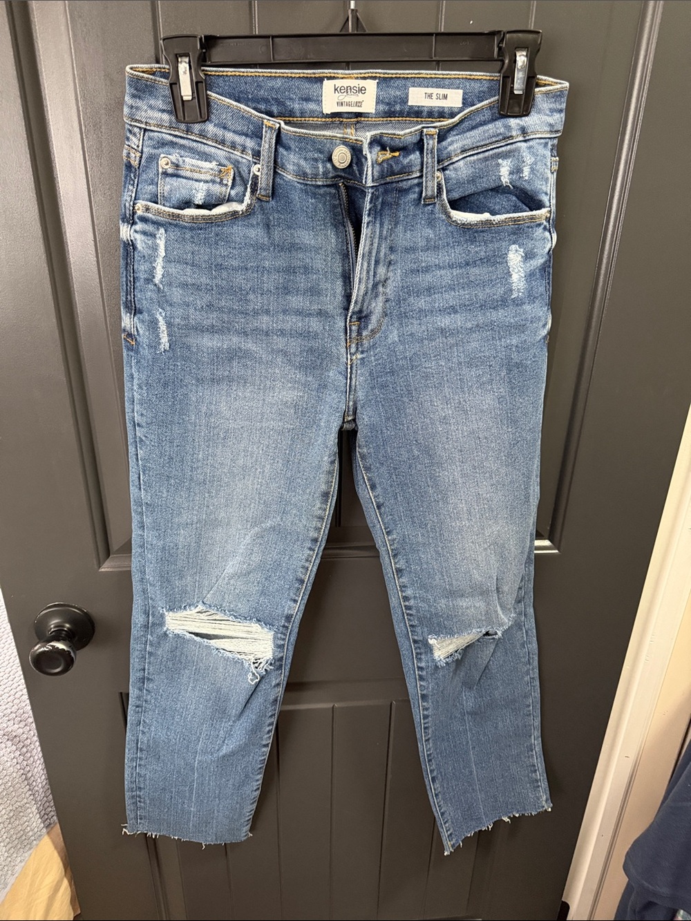 Kensie Medium Blue Distressed Cropped Slim Jeans